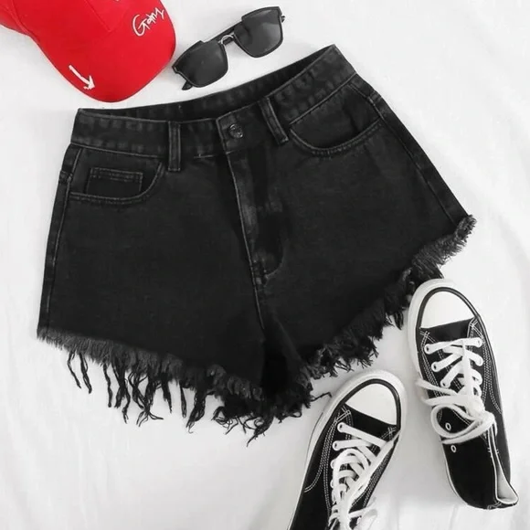 Raw hem shorts - Picture 2 of 4